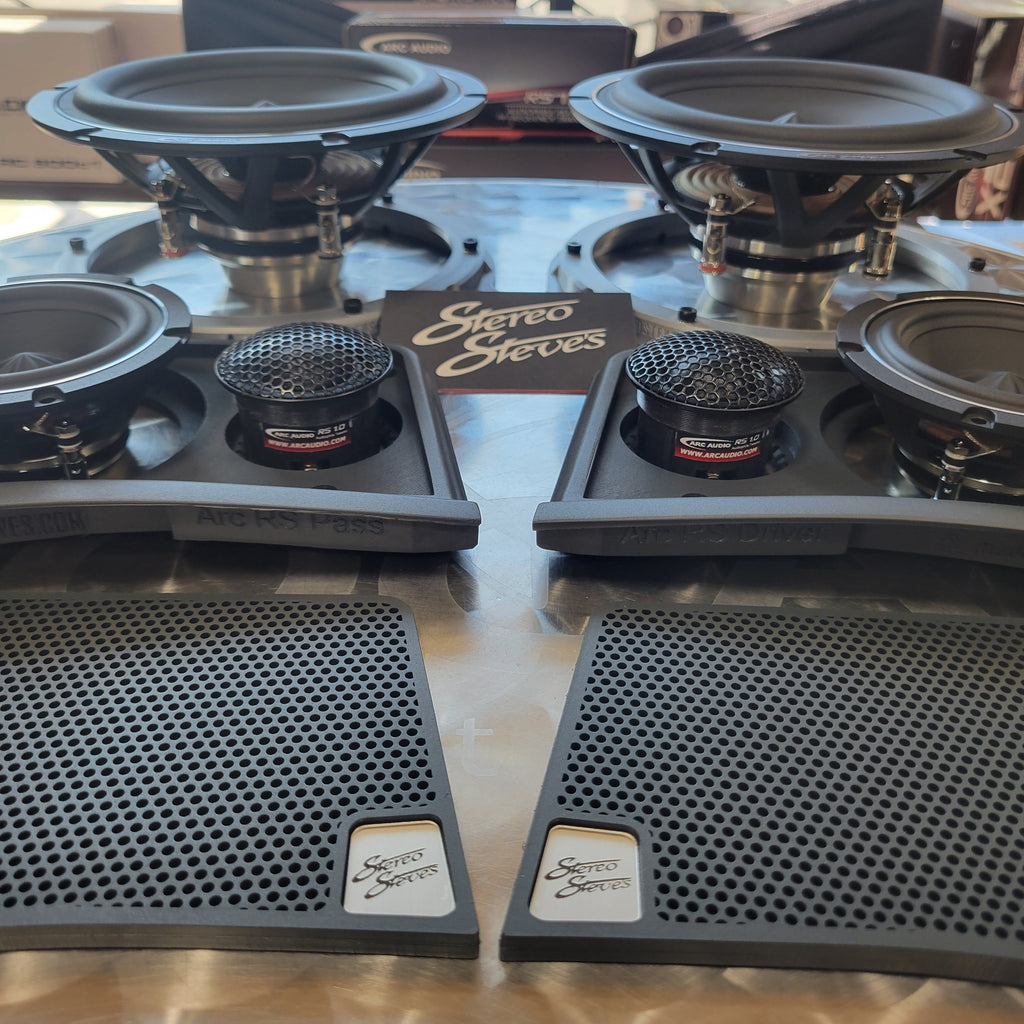 Ford Bronco Arc RS "Juicy" 3-Way Mobile Concert Kit