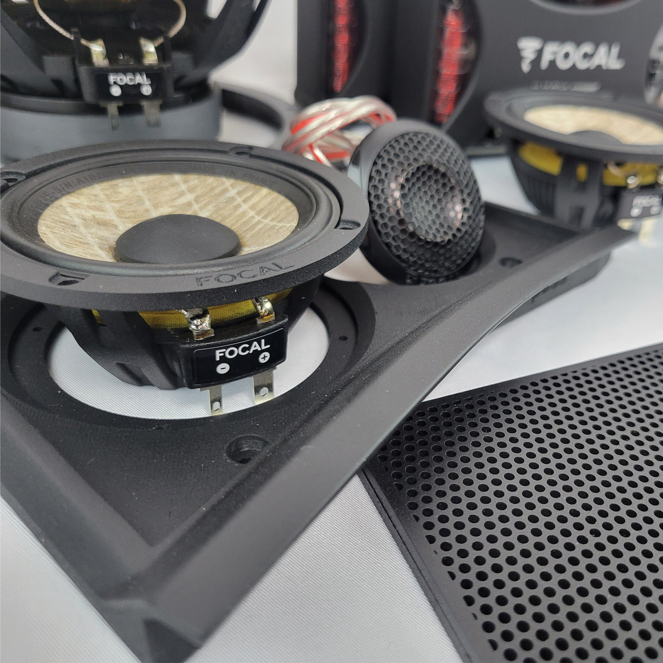 Ford Bronco Focal Flax 3-Way Mobile Concert Kit