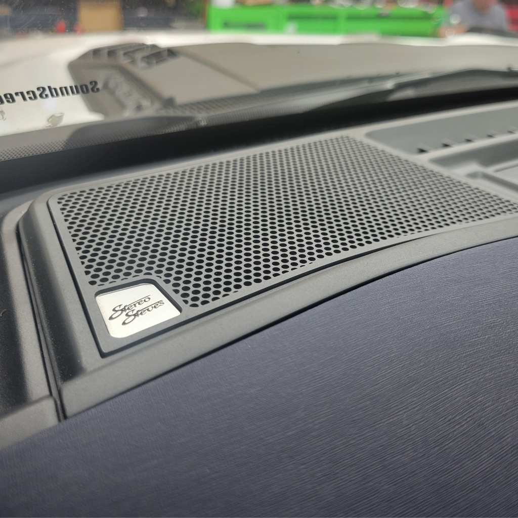 Ford Bronco Focal Flax 3-Way Mobile Concert Kit