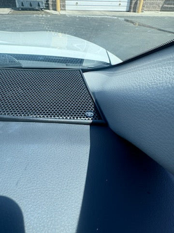 Toyota Camry Dash pods for 3 way speaker system